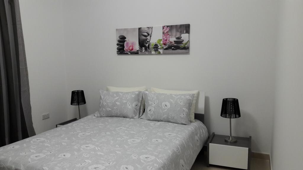 Blue Skies Apartment Марсаскала Екстериор снимка