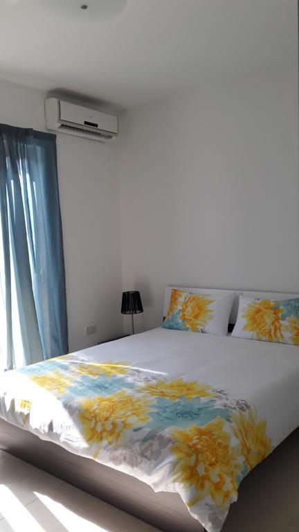 Blue Skies Apartment Марсаскала Екстериор снимка