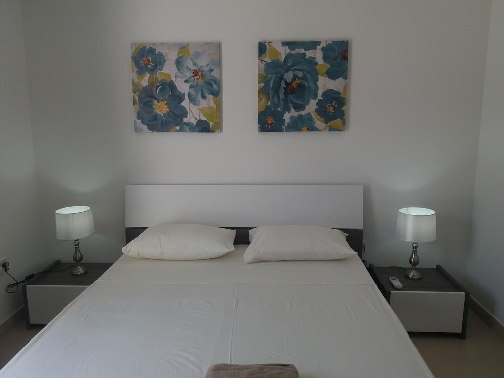 Blue Skies Apartment Марсаскала Екстериор снимка