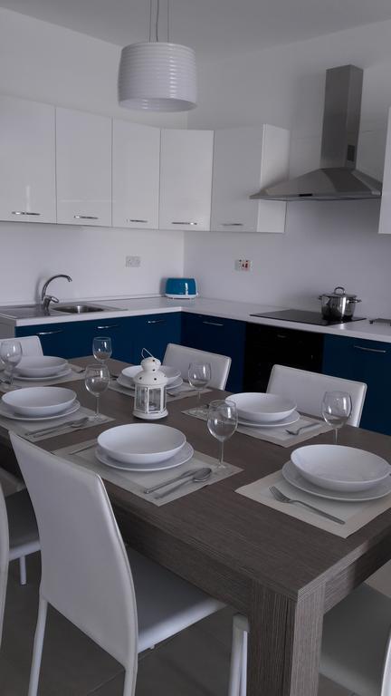 Blue Skies Apartment Марсаскала Екстериор снимка